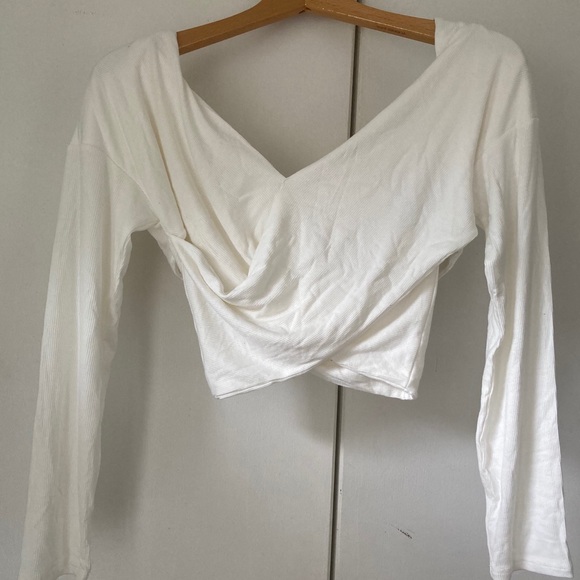 Fashion Nova Myina Criss Cross Top XL In White - Picture 3 of 5